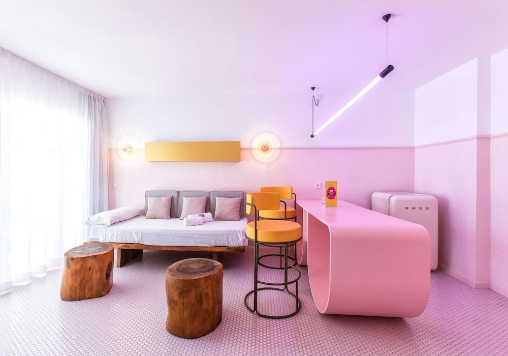Apartamentos Blue Star (Adults Only) Sant Antoni de Portmany Dış mekan fotoğraf
